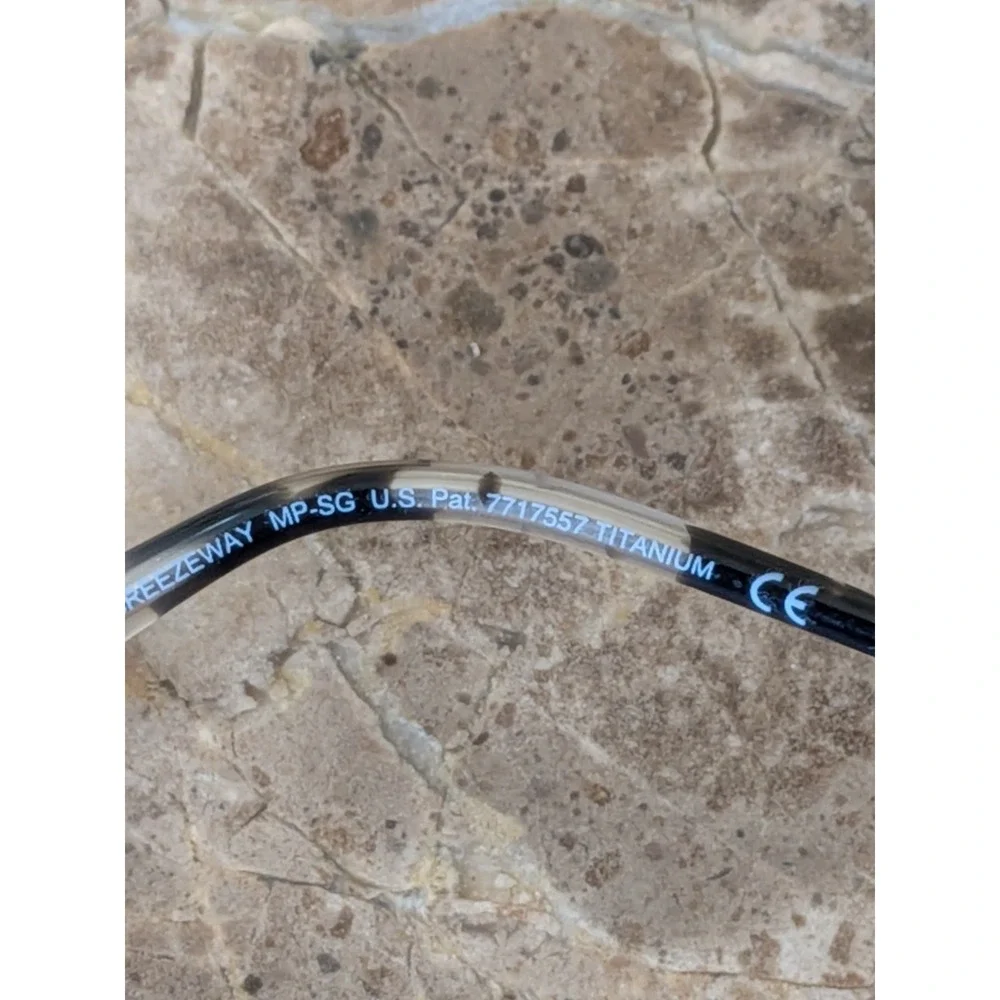 MAUI JIM BREEZEWAY TITANIUM MJ 773-17 63/16/143 SILVER SUNGLASSES FRAME